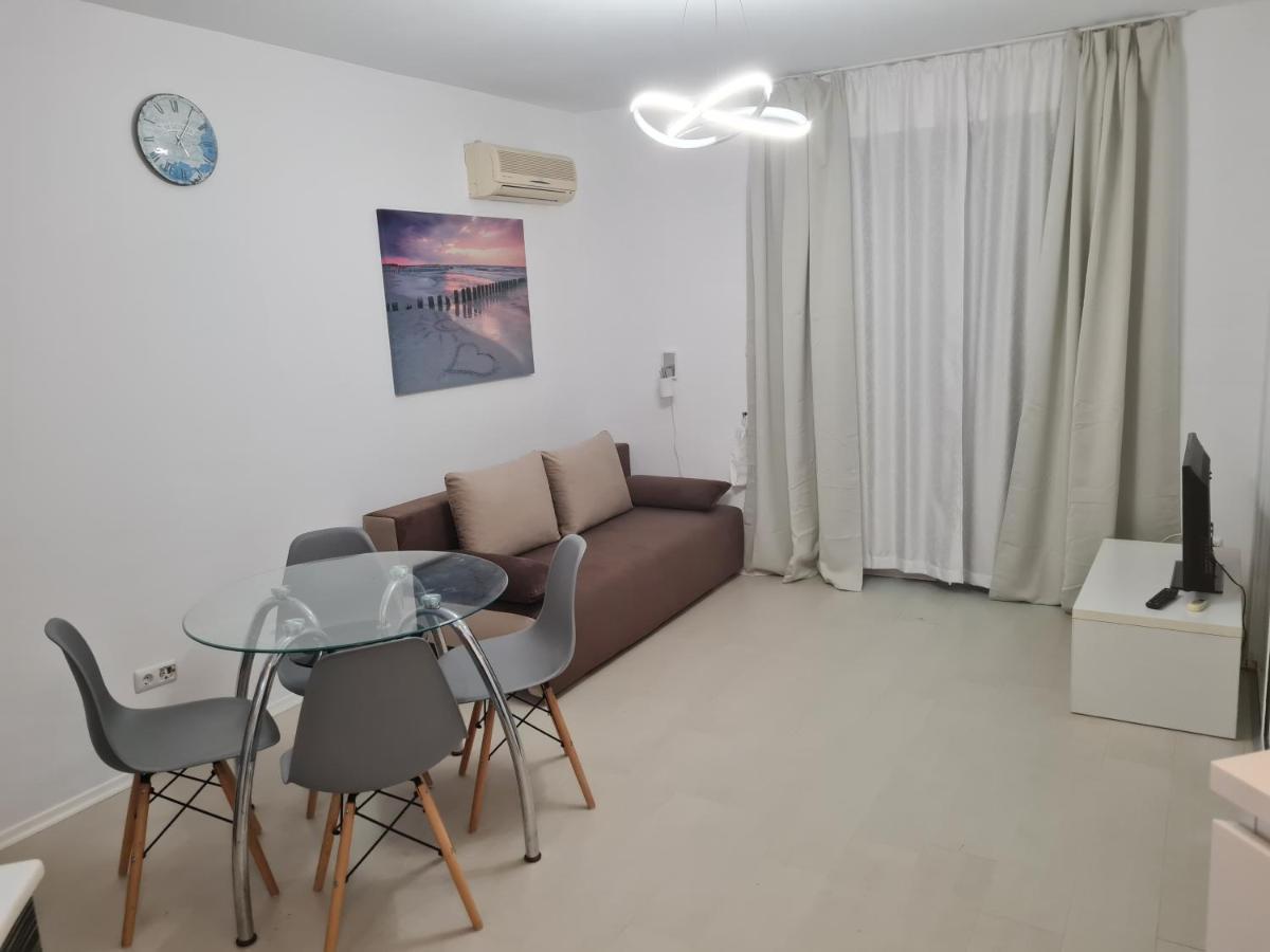 Apartment Gabriela ซันนีบีช ภายนอก รูปภาพ