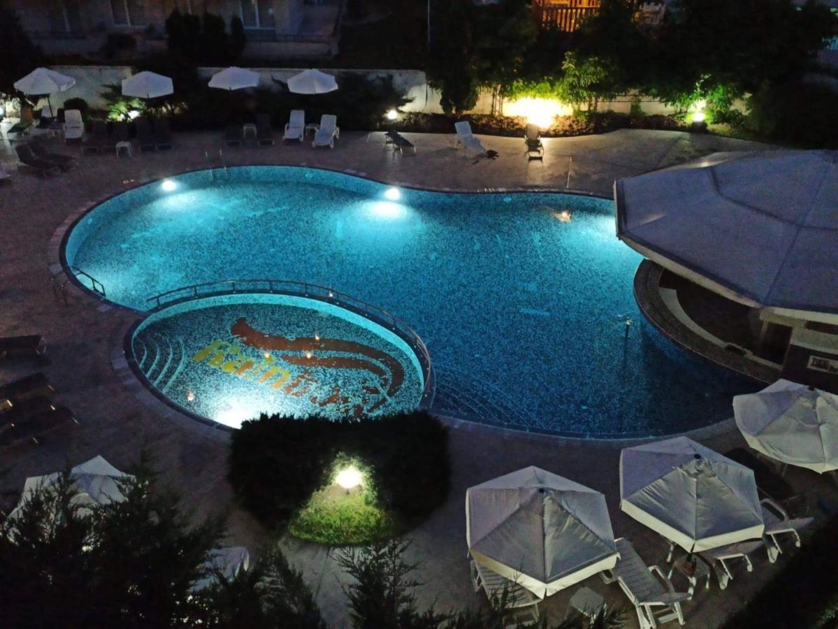 Apartment Gabriela ซันนีบีช ภายนอก รูปภาพ